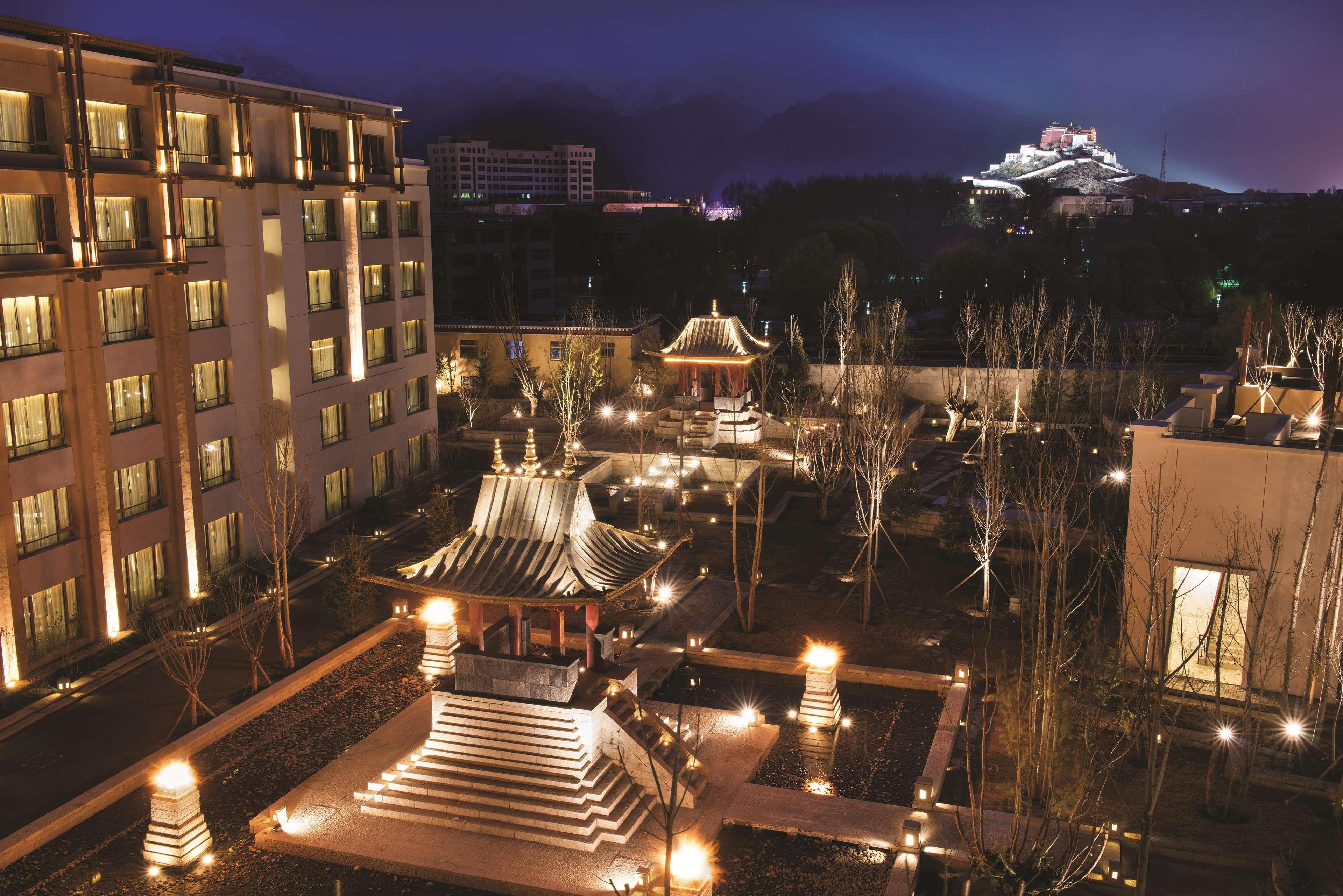 Shangri-La Лхаса Екстер'єр фото